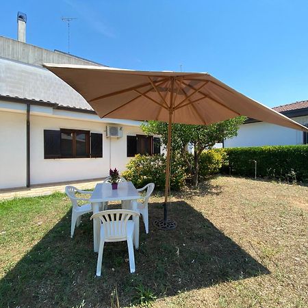 A Casa Di Alfredo Depandance In Villa Lecce Buitenkant foto