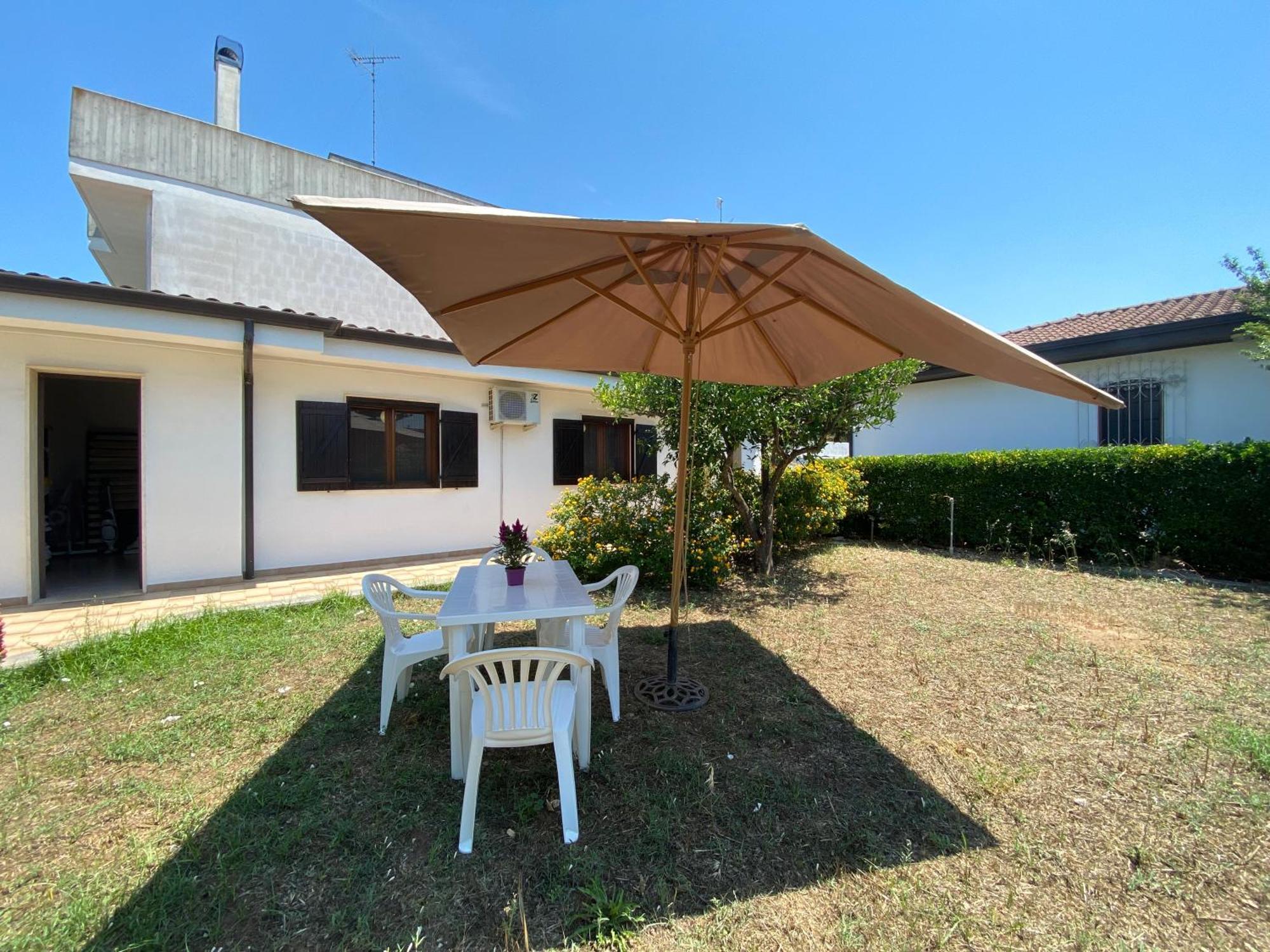 A Casa Di Alfredo Depandance In Villa Lecce Buitenkant foto